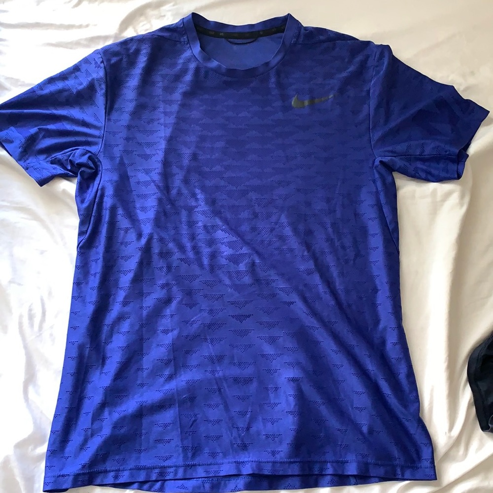 Nike athletic fit Dri-Fit shirt